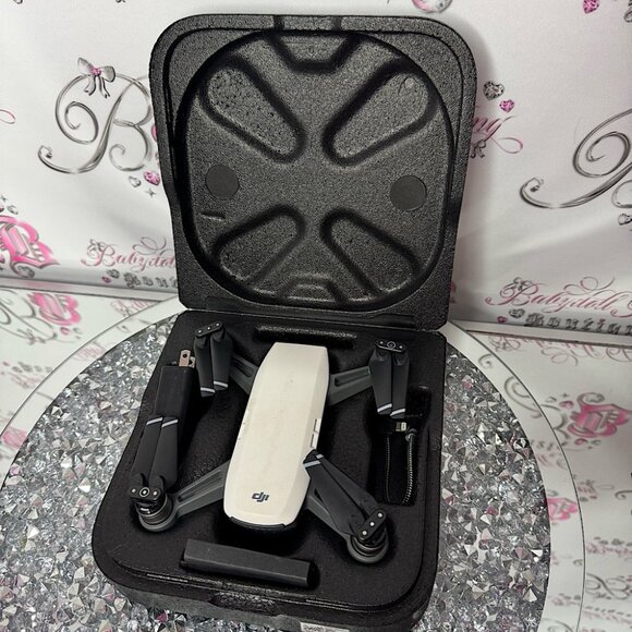 DJI spark drone case charging cable in box - Picture 1 of 14